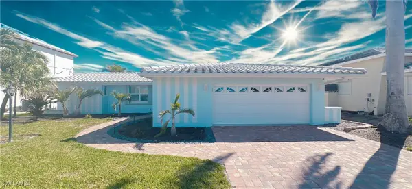 11 Palmview Boulevard, Fort Myers Beach, FL 33931