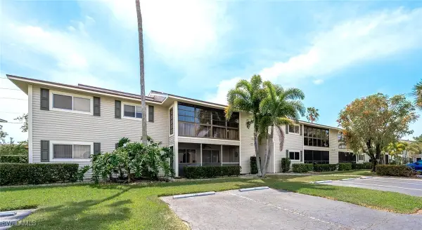 8101 S Woods Circle #1, Fort Myers, FL 33919