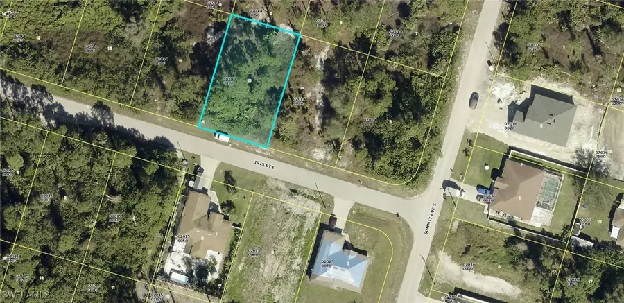 961 Iris Street E, Lehigh Acres, FL 33974 - Image #2