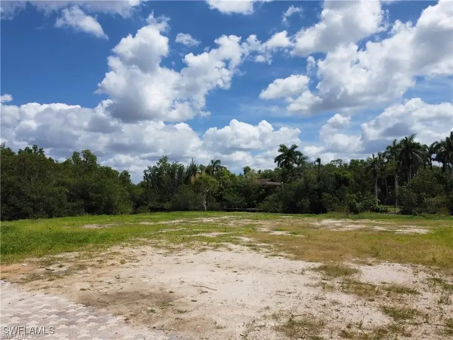 1550 13th Avenue N, Naples, FL 34102 - #3