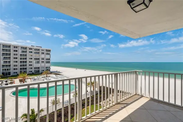 3443 Gulf Shore Boulevard N #403, Naples, FL 34103