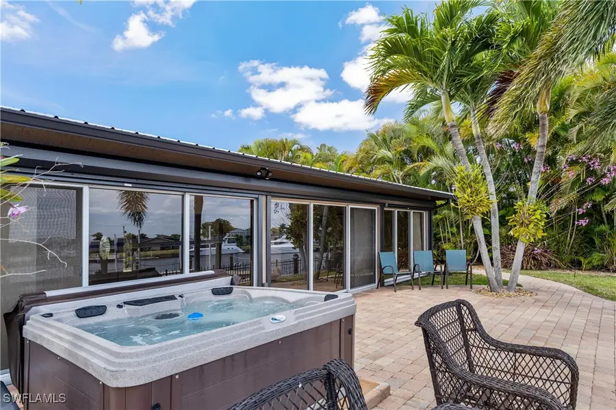 2020 Aruba Avenue, Fort Myers, FL 33905 - Image #2