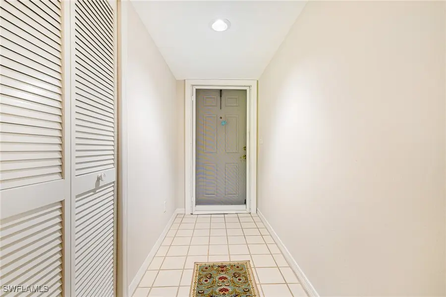 9648 Windsor Gardens Lane #104, Fort Myers, FL 33919 - Image #2