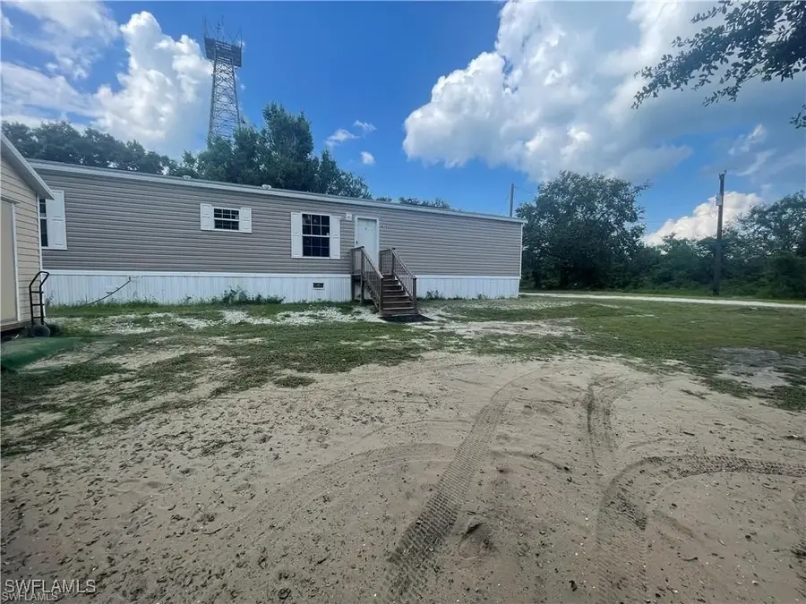 413 Citrus Avenue, Palmdale, FL 33944 - Image #3