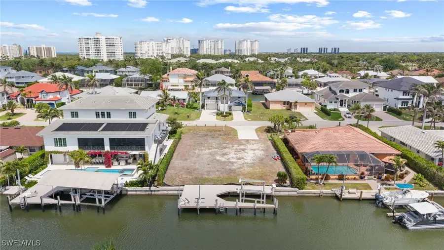 376 Heron Avenue, Naples, FL 34108 - Image #3