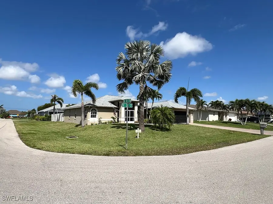 940 SE 20th Court, Cape Coral, FL 33990 - #2