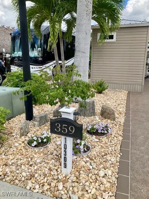 10309 Fire Flag Trail, Fort Myers, FL 33905