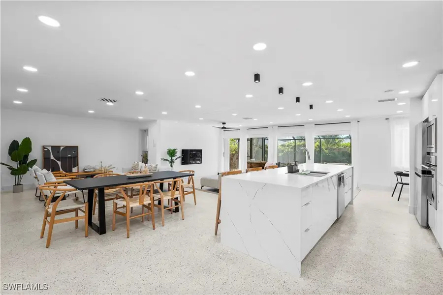 1515 Manchester Boulevard, Fort Myers, FL 33919 - Image #2