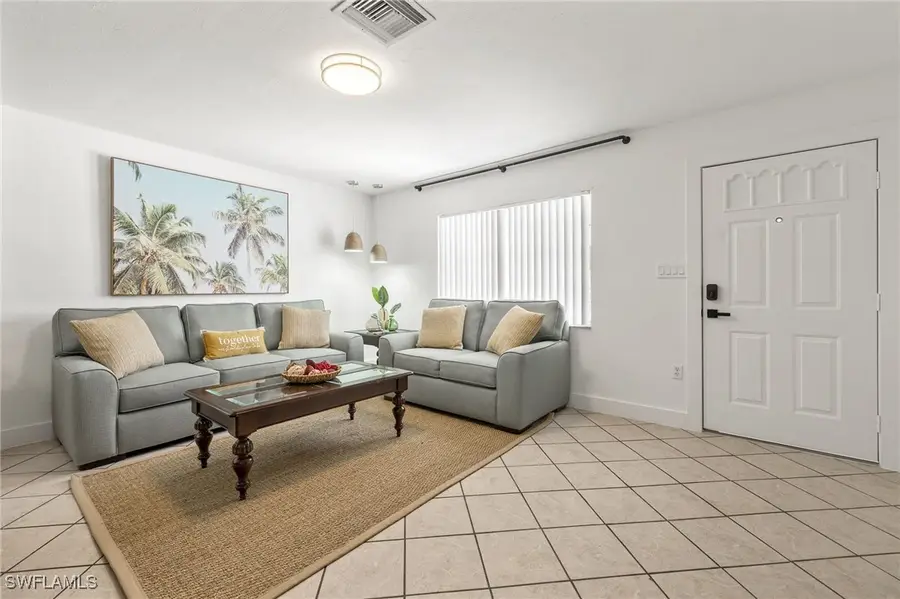 742 111th Avenue N, Naples, FL 34108 - Image #3