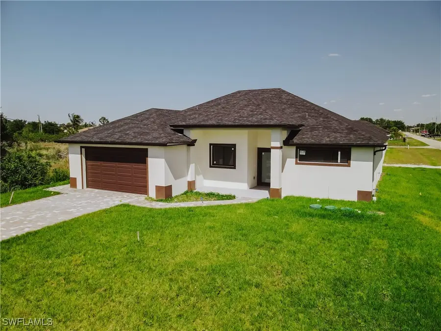 4705 Diane Avenue S, Lehigh Acres, FL 33976 - Image #2