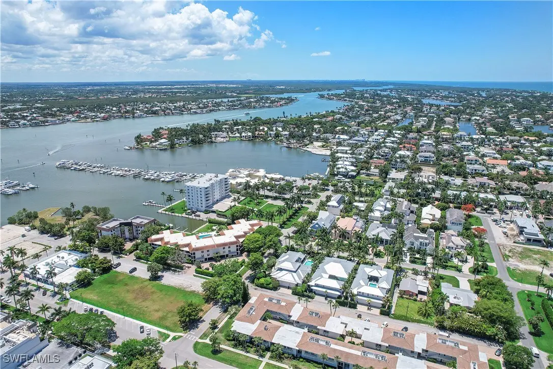 676 12th Avenue S #676, Naples, FL 34102 - Image #1