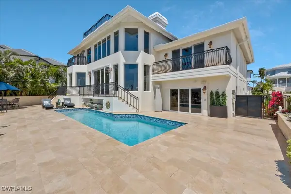 152 Conners Avenue, Naples, FL 34108