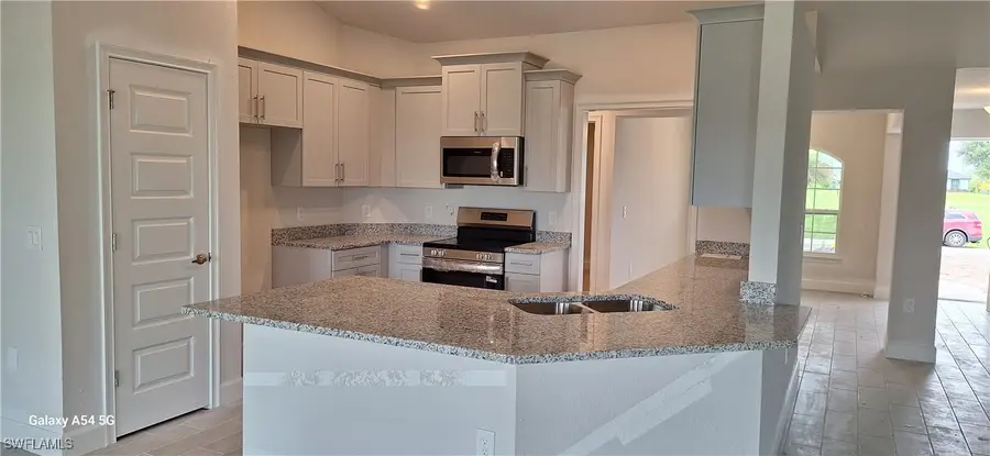 2215 NE 22nd Place, Cape Coral, FL 33909 - Image #3