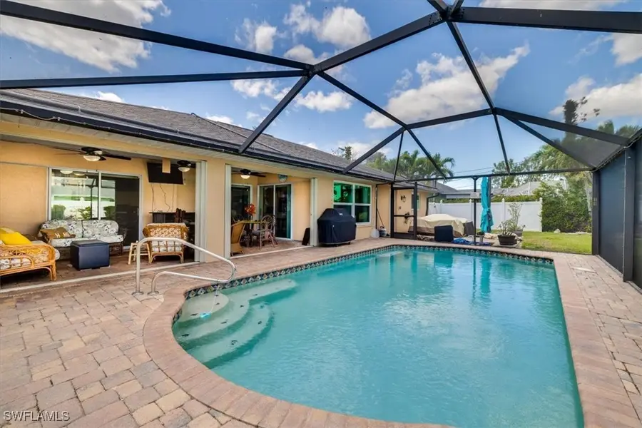 605 SE 22nd Street, Cape Coral, FL 33990 - #2