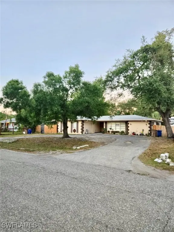 187 Louise Street, Fort Myers, FL 33905 - Image #2