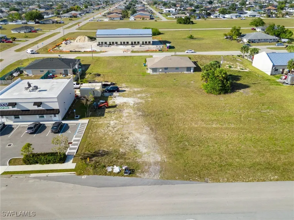 813 NE 7th Terrace, Cape Coral, FL 33909 - Image #1