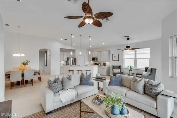 1272 Rialto Way #201, Naples, FL 34114