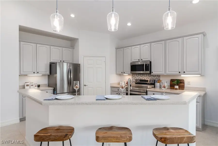 1272 Rialto Way #201, Naples, FL 34114 - Image #3