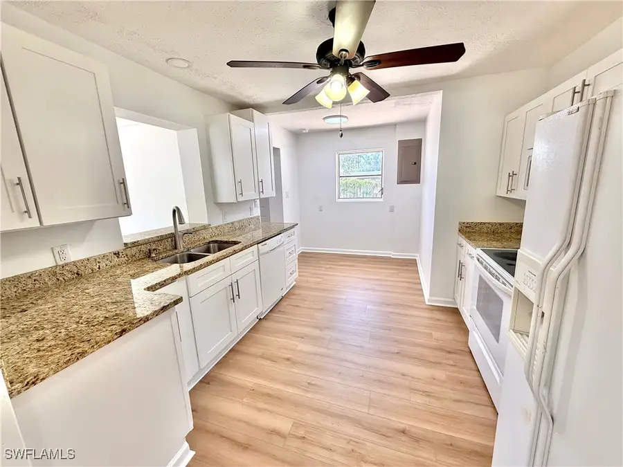 61 Glenmont Drive W, North Fort Myers, FL 33917 - Image #3