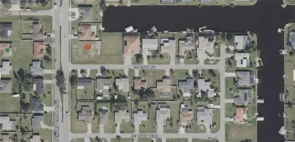 1429 Country Club Boulevard, Cape Coral, FL 33990