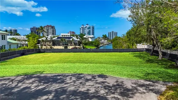 5291 Sand Dollar Lane, Naples, FL 34103