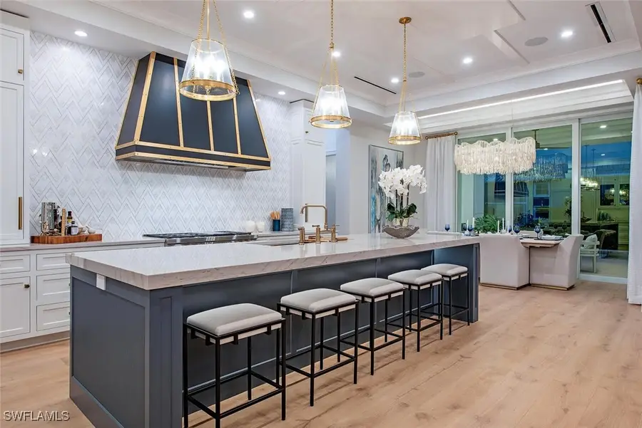 1380 Pelican Avenue, Naples, FL 34102 - Image #3