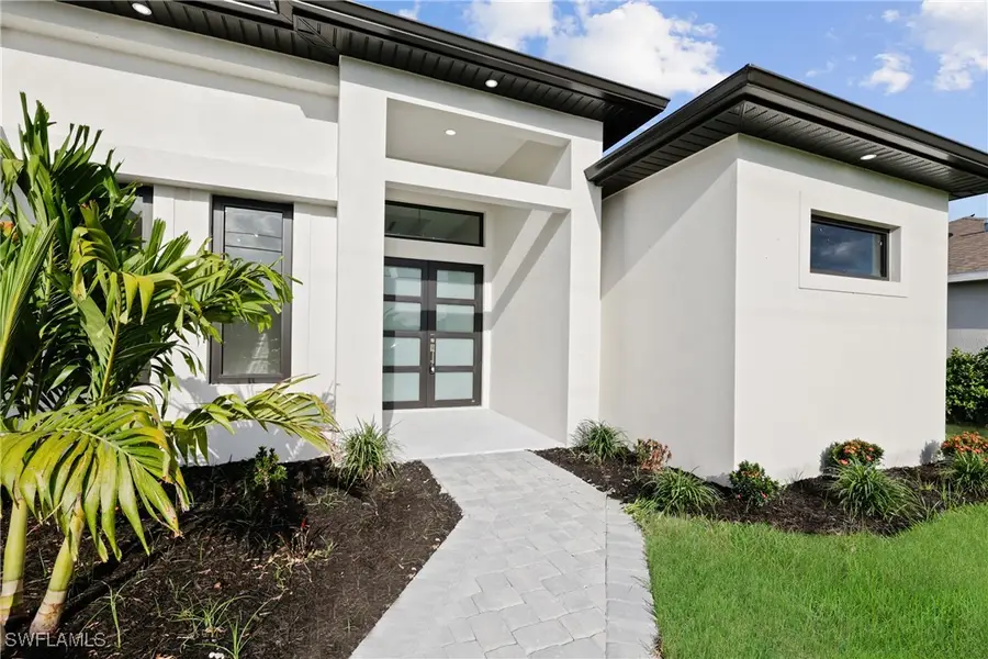 909 SW 11th Court, Cape Coral, FL 33991 - Image #2