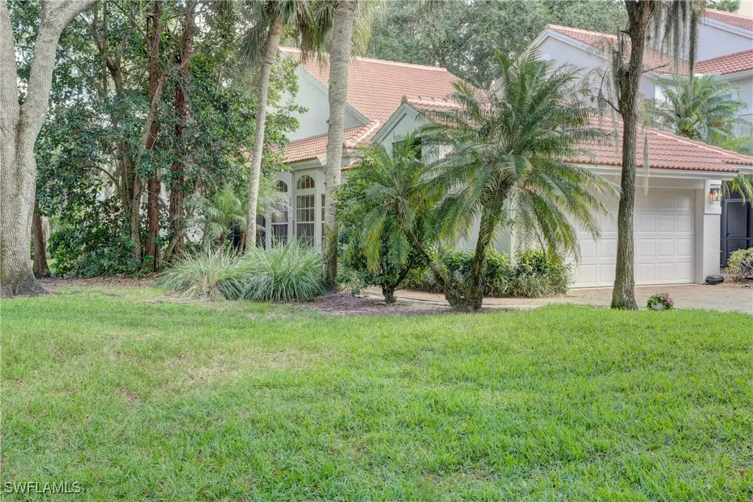 130 Amblewood Lane #8-801, Naples, FL 34105 - Image #1