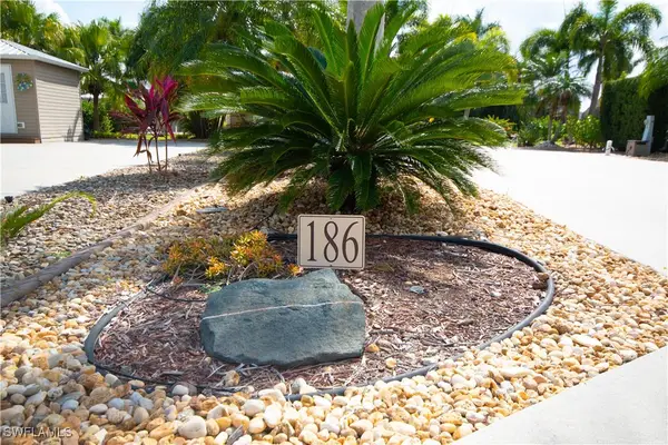 10216 Yellowtop Trail, Fort Myers, FL 33905