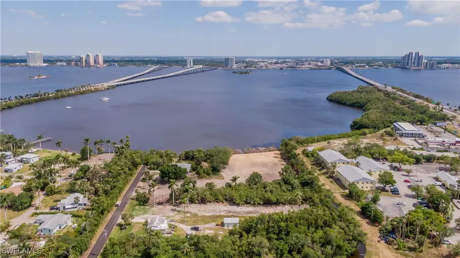 1069 River Road, North Fort Myers, FL 33903 - Image #2