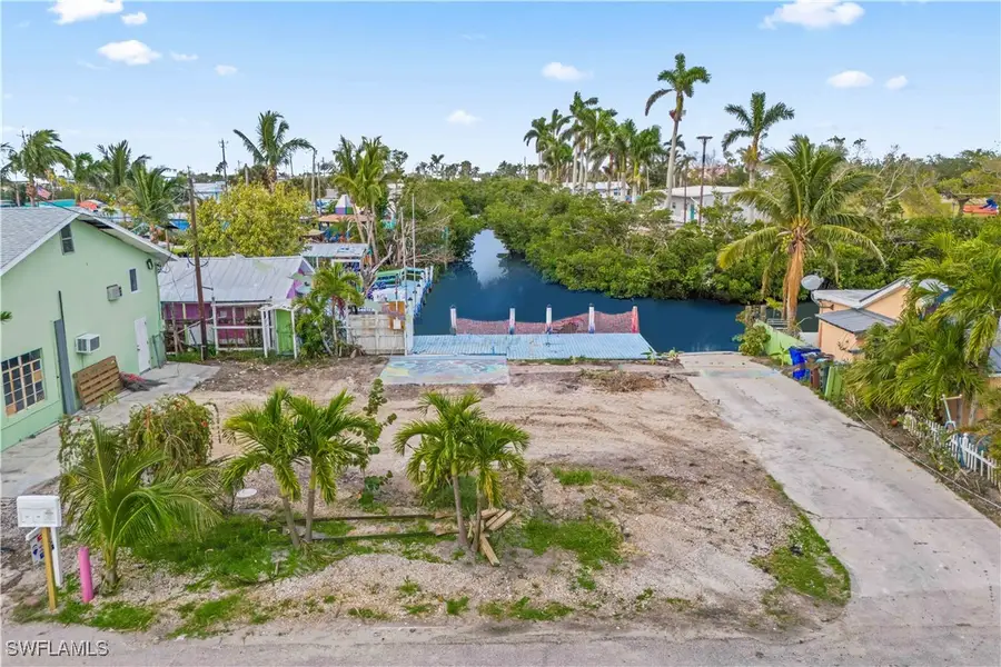 11306 Matlacha Avenue, Matlacha, FL 33993 - Image #3