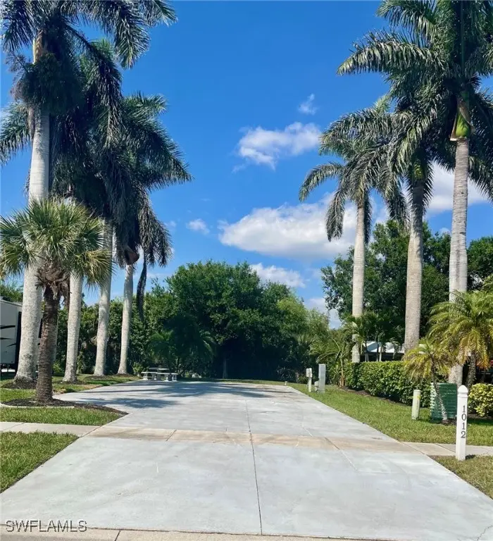 1012 Diamond Lake Circle S, Naples, FL 34114 - Image #2