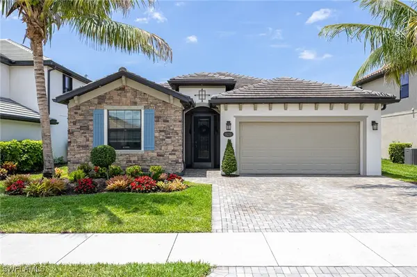 9231 Shadow Oak Lane, Naples, FL 34120