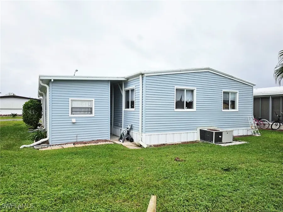 102 Poinsettia Drive, Fort Myers, FL 33905 - Image #3