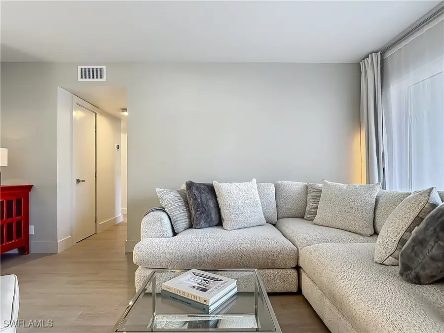 2544 1st Street #102, Fort Myers, FL 33901 - Image #2