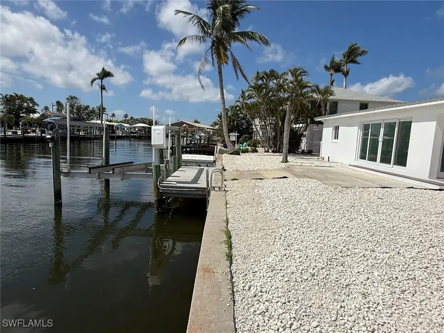 2823 Janet Street, Matlacha, FL 33993 - Image #2