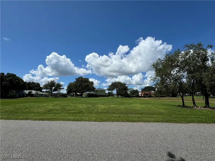 13 Meadowlake Circle S, Lake Placid, FL 33852 - Image #2