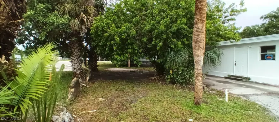 771 Avenue E Nw, Moore Haven, FL 33471 - Image #2