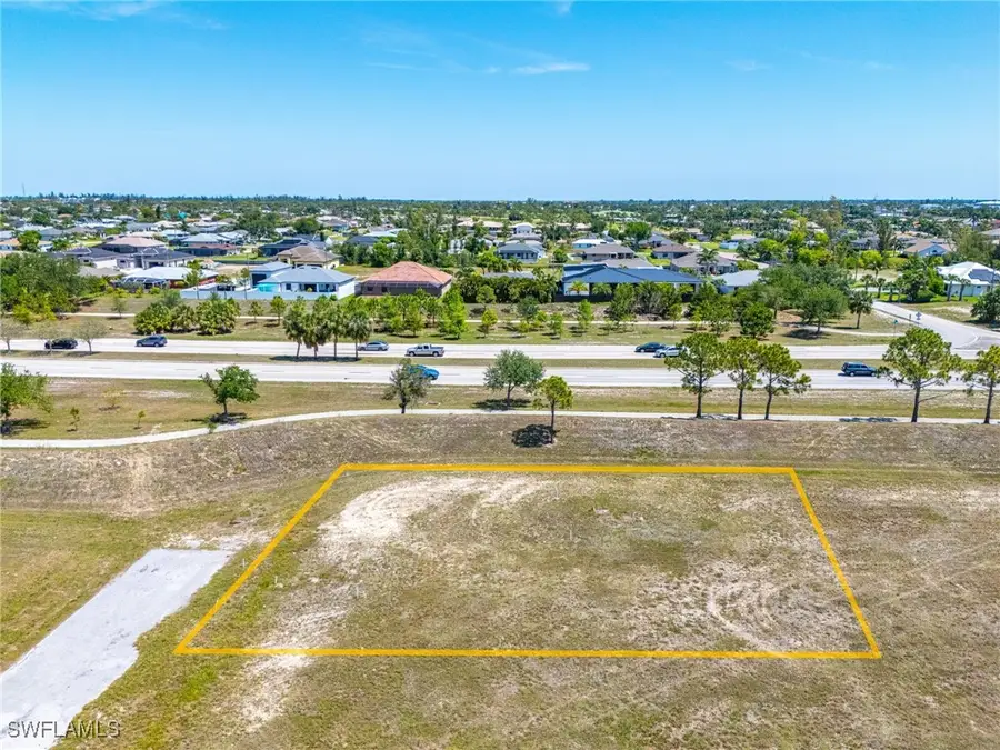 2417 SW 11th Place, Cape Coral, FL 33914 - Image #2