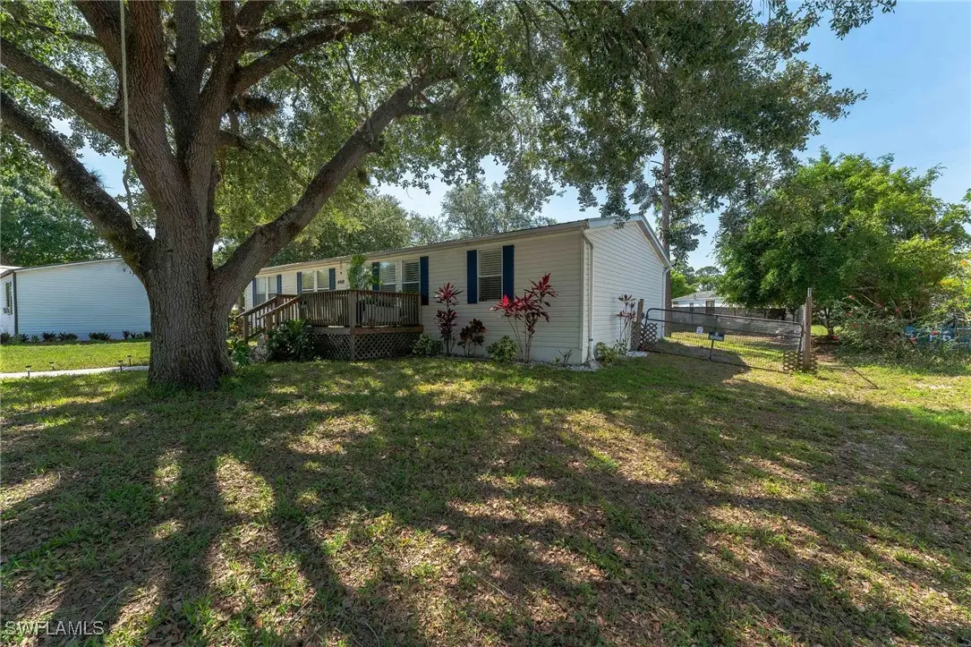 4018 Caloosa Loop, Labelle, FL 33935 - Image #1