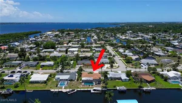 1720 Lakeview Boulevard, North Fort Myers, FL 33903
