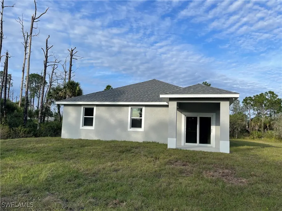8040 Buttercup Circle, Labelle, FL 33935 - Image #2