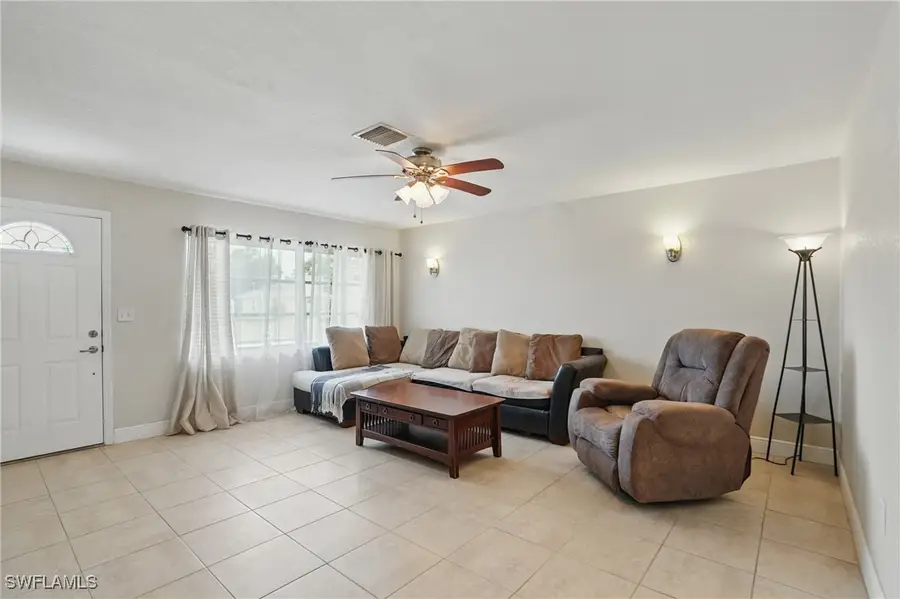 426 Chestnut Ave Nw, Port Charlotte, FL 33952 - Image #3