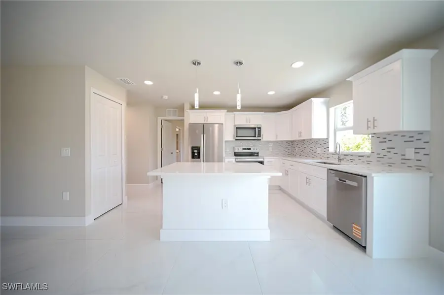 1895 Weldon Avenue, Lehigh Acres, FL 33972 - Image #3