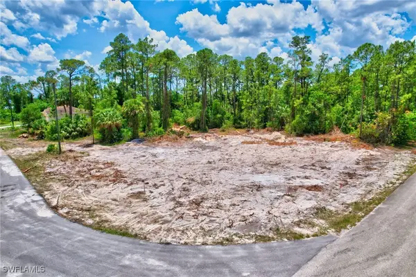 2123 Jefferson Avenue, Alva, FL 33920