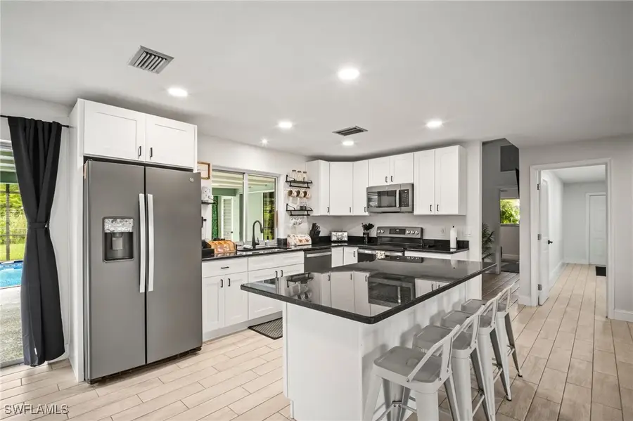 2001 Bahama Avenue, Fort Myers, FL 33905 - Image #2