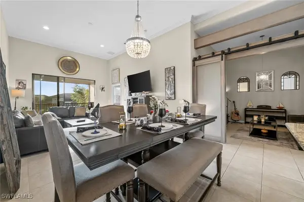 9366 Pocida Court #202, Naples, FL 34119