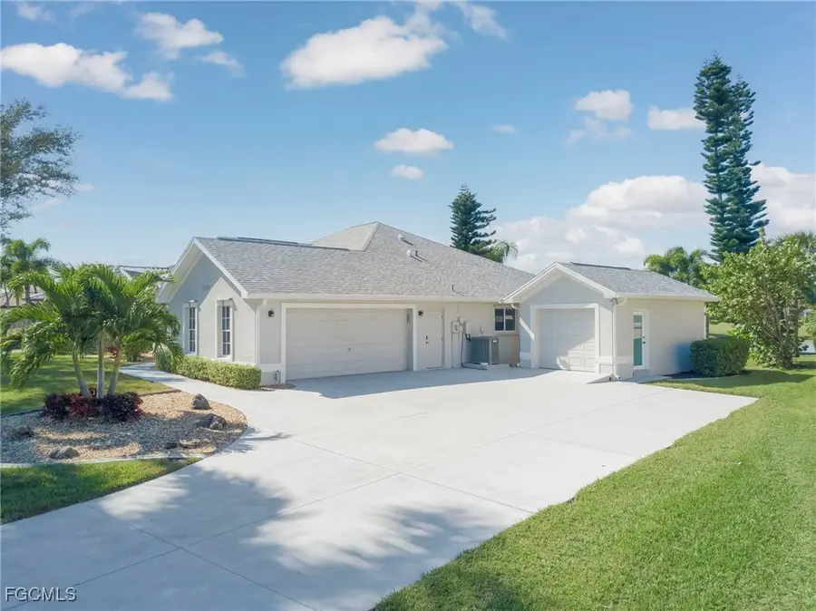 11784 Lady Anne Circle, Cape Coral, FL 33991 - Image #2