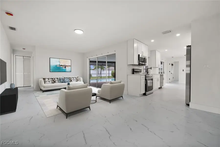 2285 SE 28th Street, Cape Coral, FL 33904 - Image #2