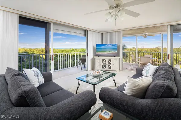 5550 Heron Point Drive W #305, Naples, FL 34108